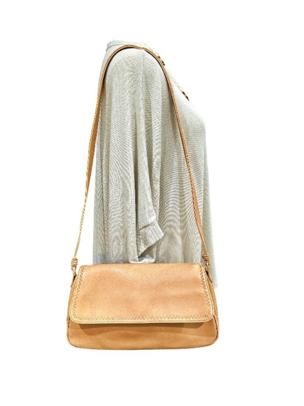 Vintage Liz Claiborne Tan Faux Leather Shoulder Bag Flap Baguette Y2K Minimalist - Picture 2 of 15